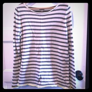 Gap white and grey stripped sweater